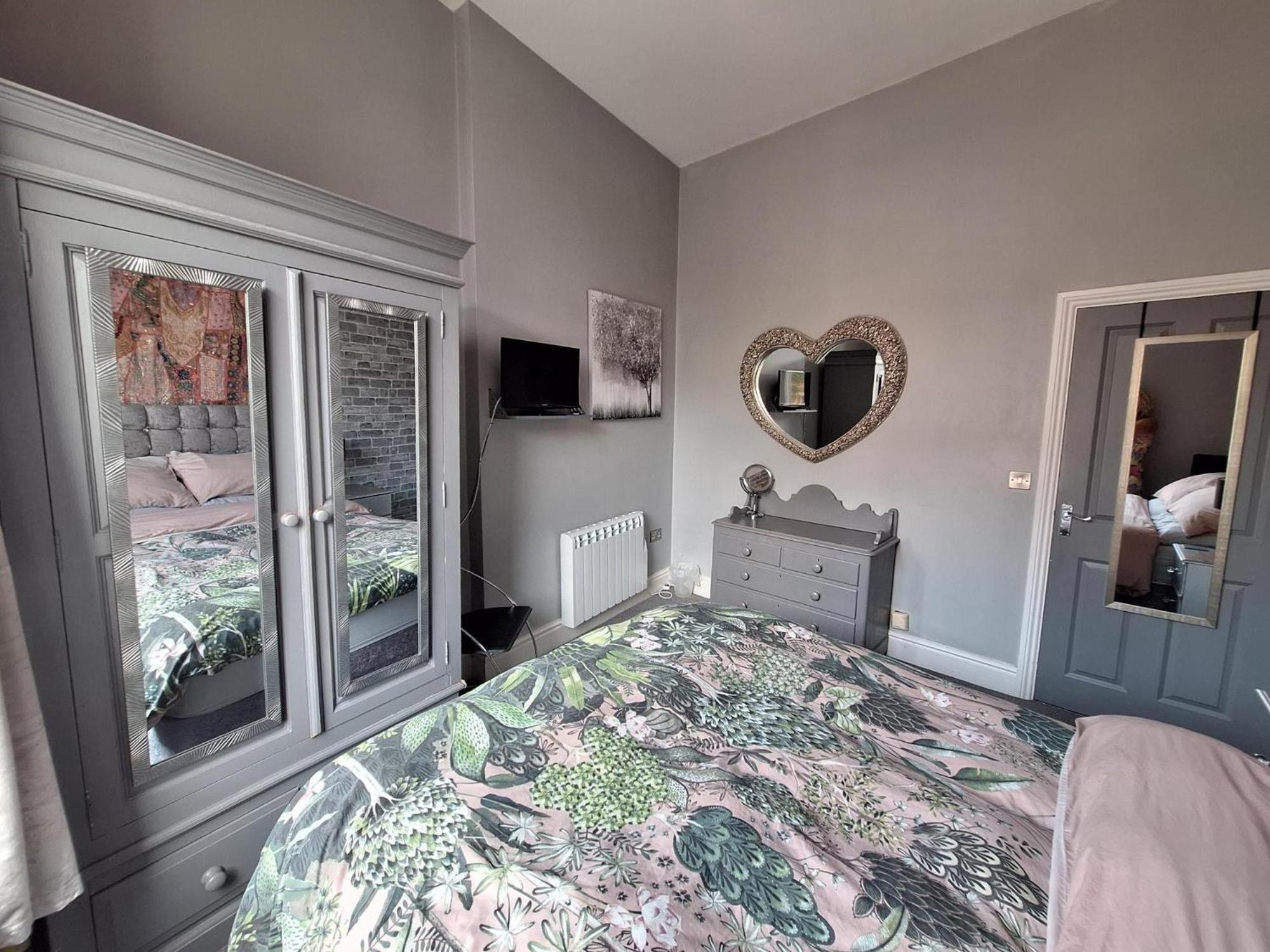Central Matlock Apartment Екстериор снимка