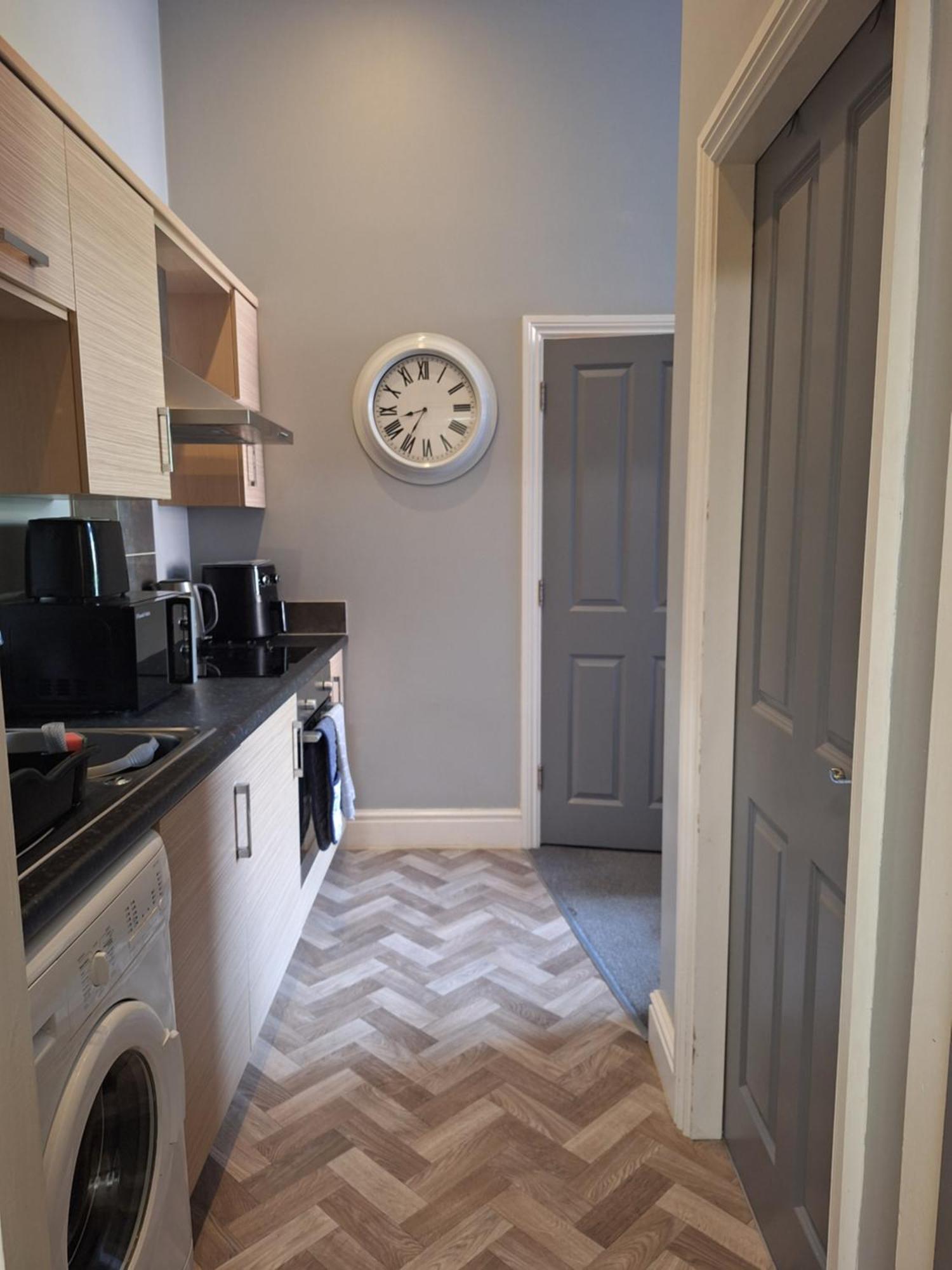 Central Matlock Apartment Екстериор снимка